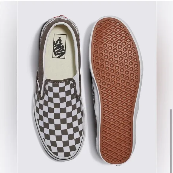 *BRAND NEW/ UNUSED* 🆕 VANS Classic Slip- On Checkerboard Shoe- Mens 6.5 Womens 8