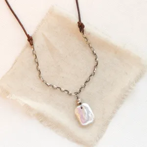 Chain & Leather Pearl Necklace