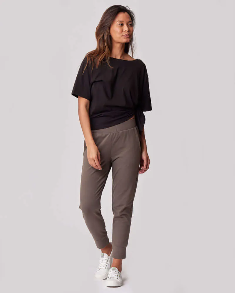 Everywhere Nursing & Maternity V-Neck Tee | Black