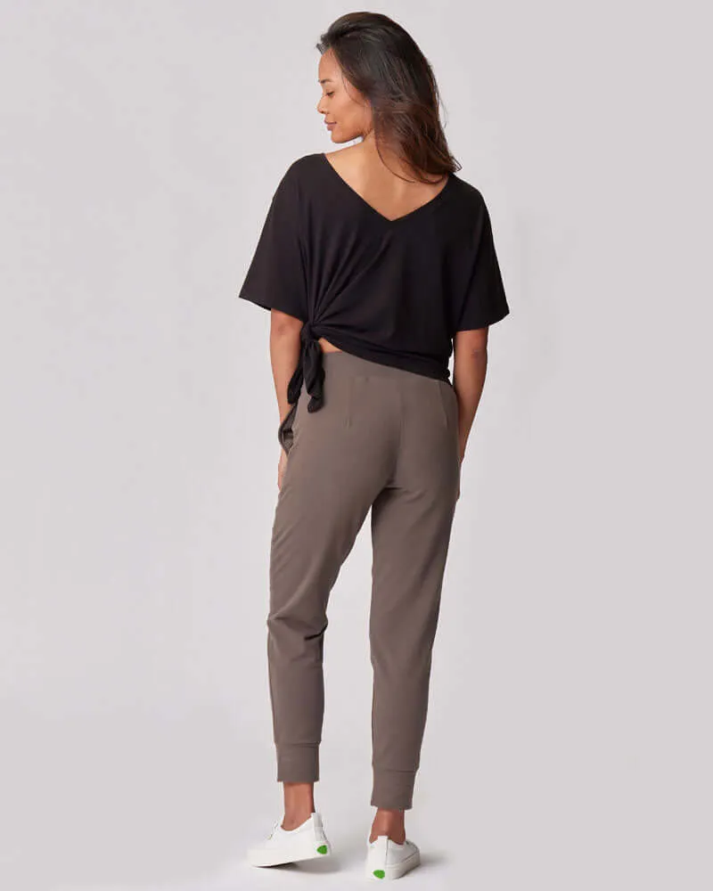 Everywhere Nursing & Maternity V-Neck Tee | Black