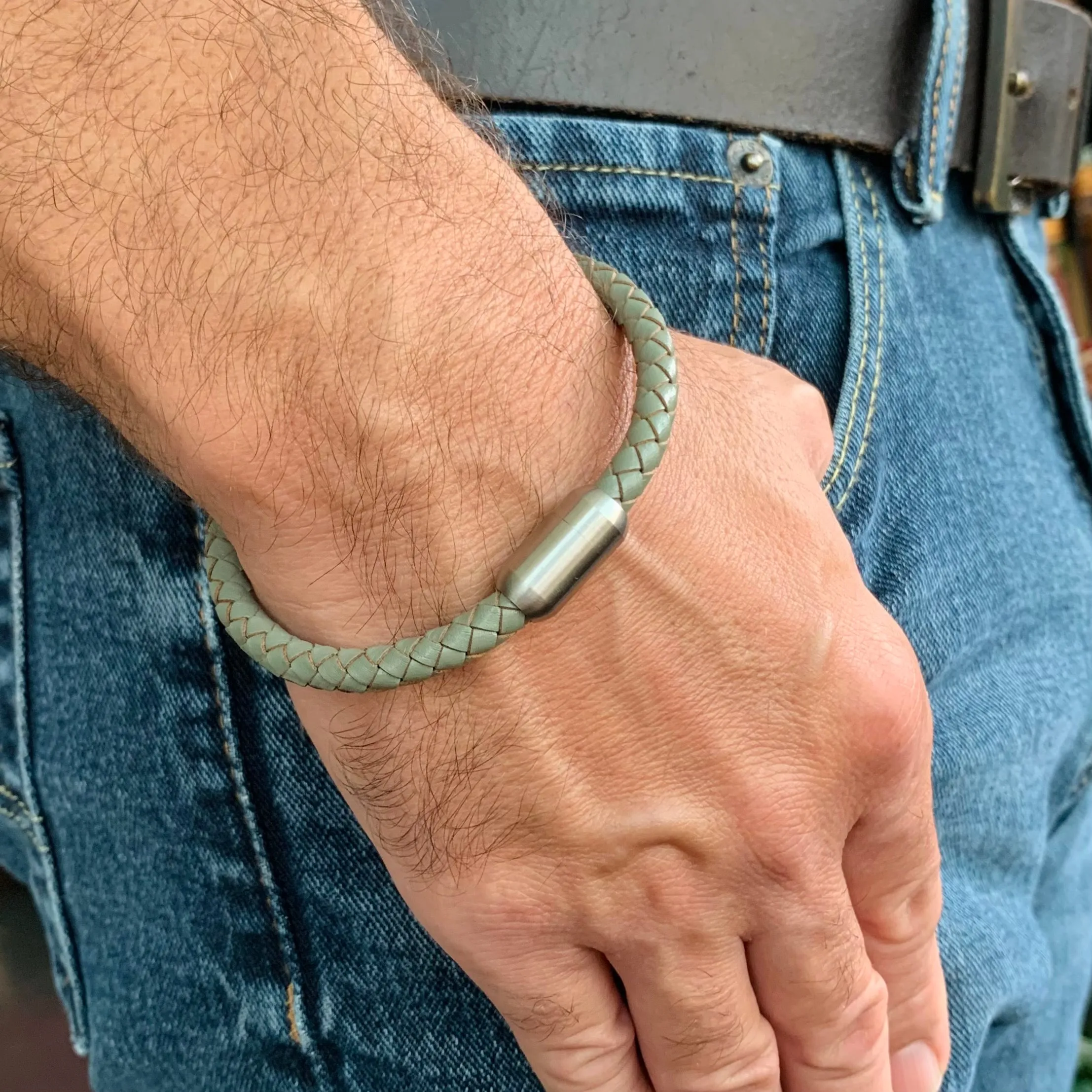Gray Leather Men’s Bracelet Gunmetal Bullet Magnetic Clasp