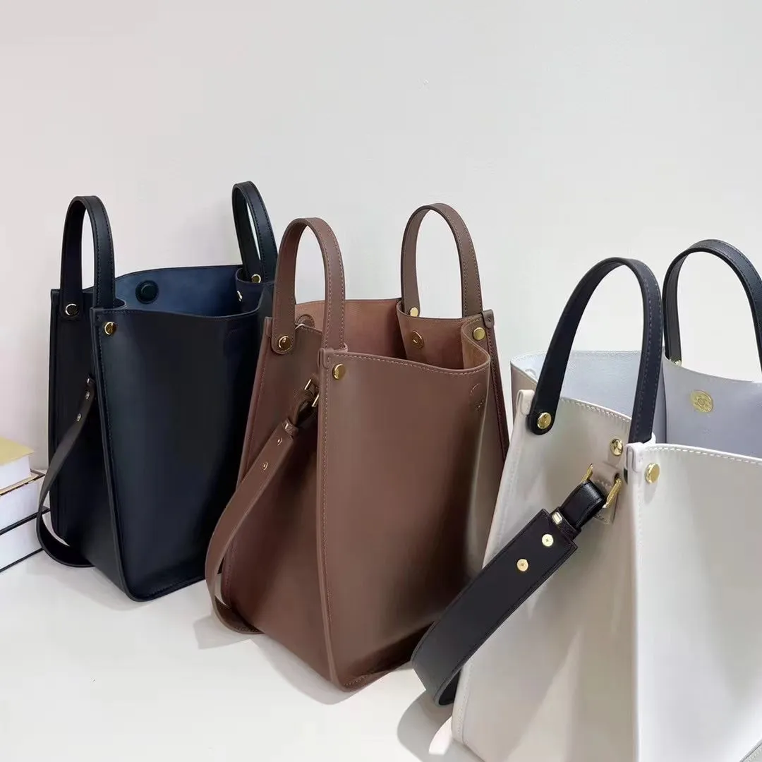 Hunka Weekend Barrel Tote