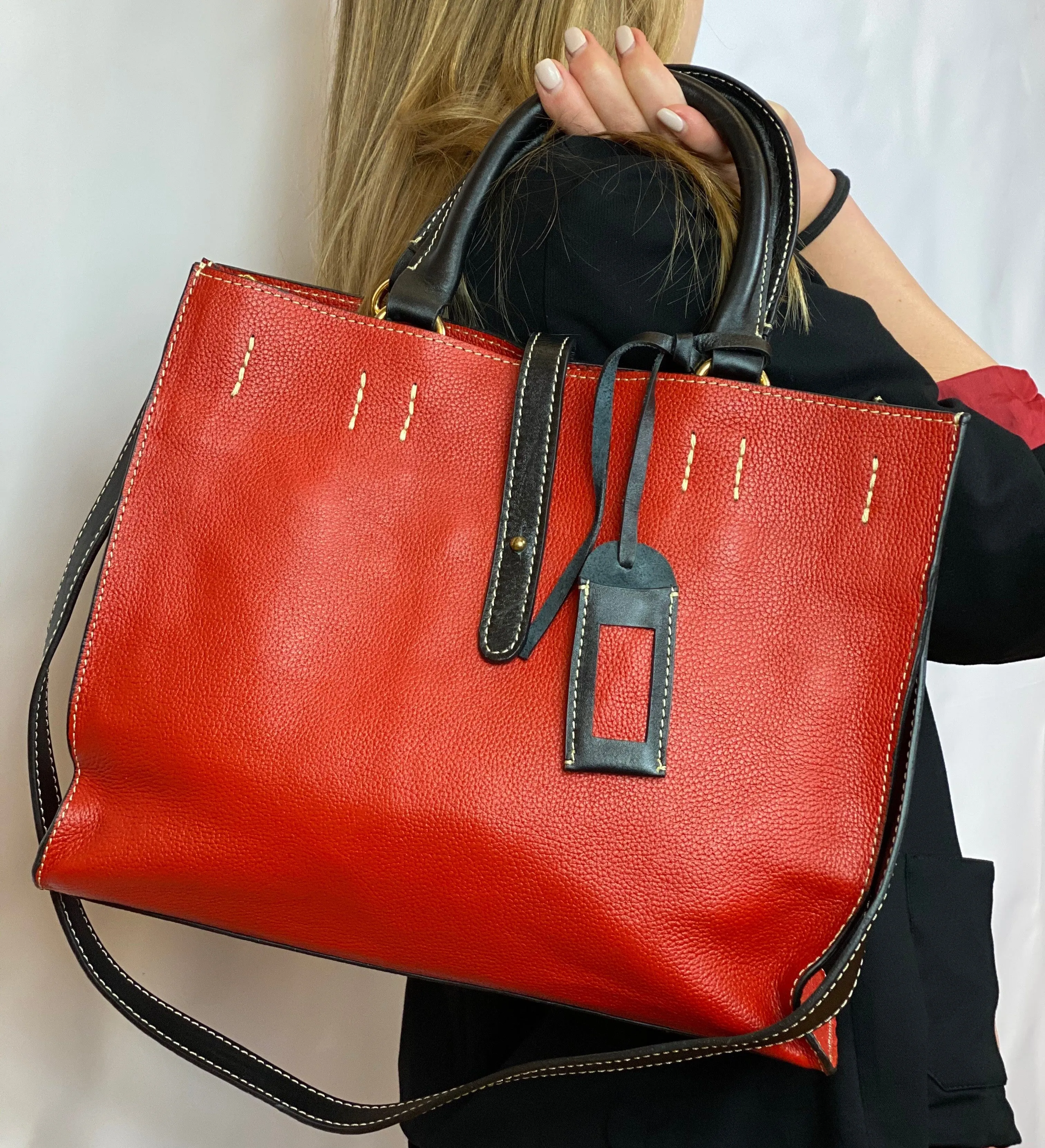 LEATHER HAND BAG