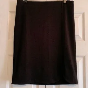 Loft, ribbed black stretch slip on skirt, size medium, NWT