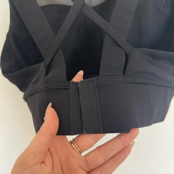 Lululemon Breathe it In Bra Black Mesh Cutout Front Strappy Back Sports Bra