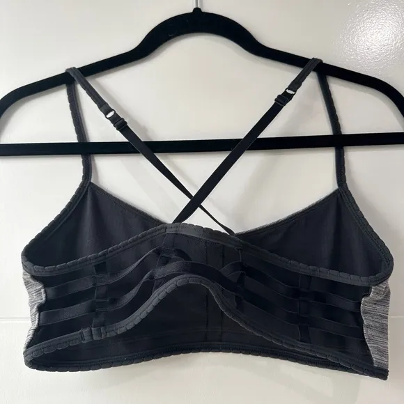 Lululemon Hot Spell Sports Bra Space Dye Camo Seal Grey Deep Coal Cross-back 8