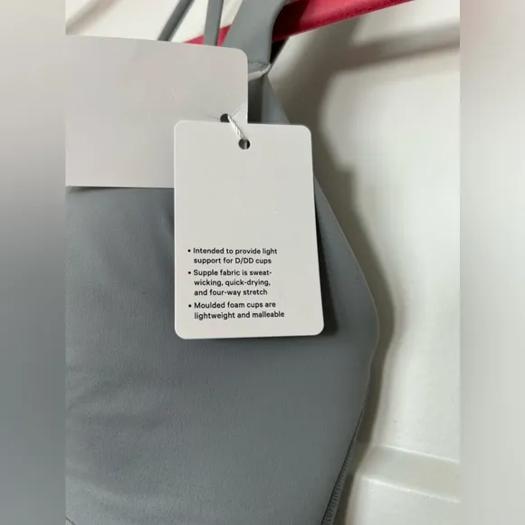 Lululemon Like a Cloud size 4 bra