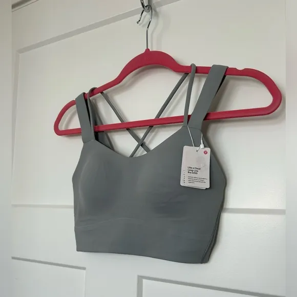 Lululemon Like a Cloud size 4 bra