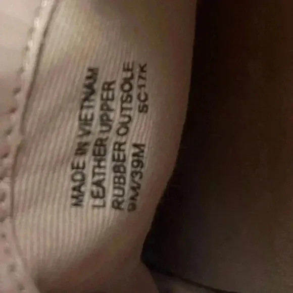 Michael Kors Sz 9 pink Slip on