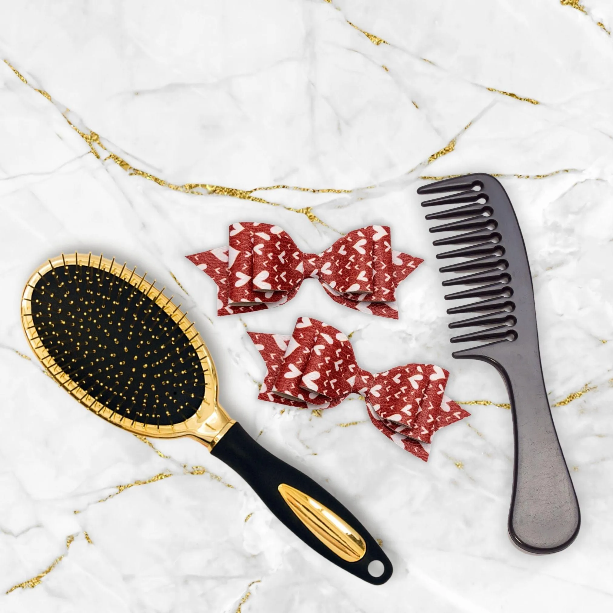 Pepperdine - White Hearts Valentine Hair Bow