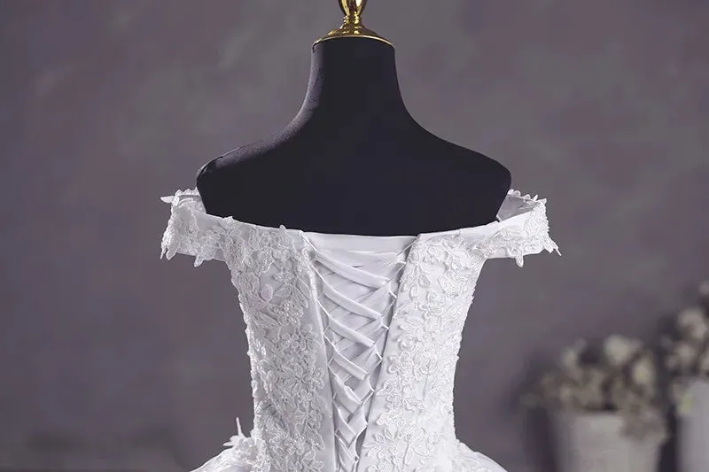 Pure White Wedding Dresses Elegant Boat Neck Ball Gown