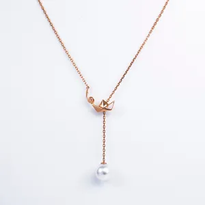 "Origaminx Boat" 18K gold and Akoya pearl, origami-shaped necklace