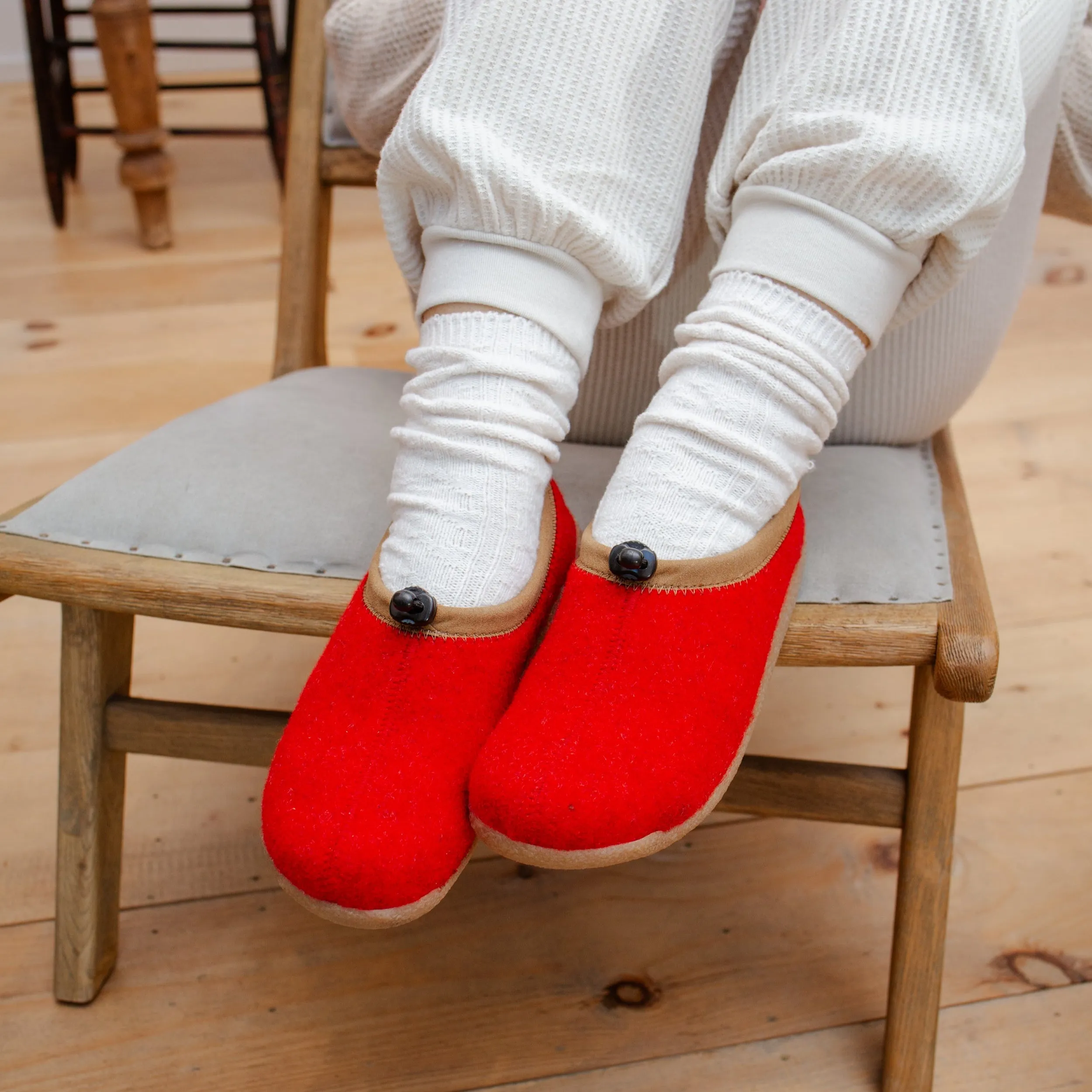 Samso Women's Slipper in Red