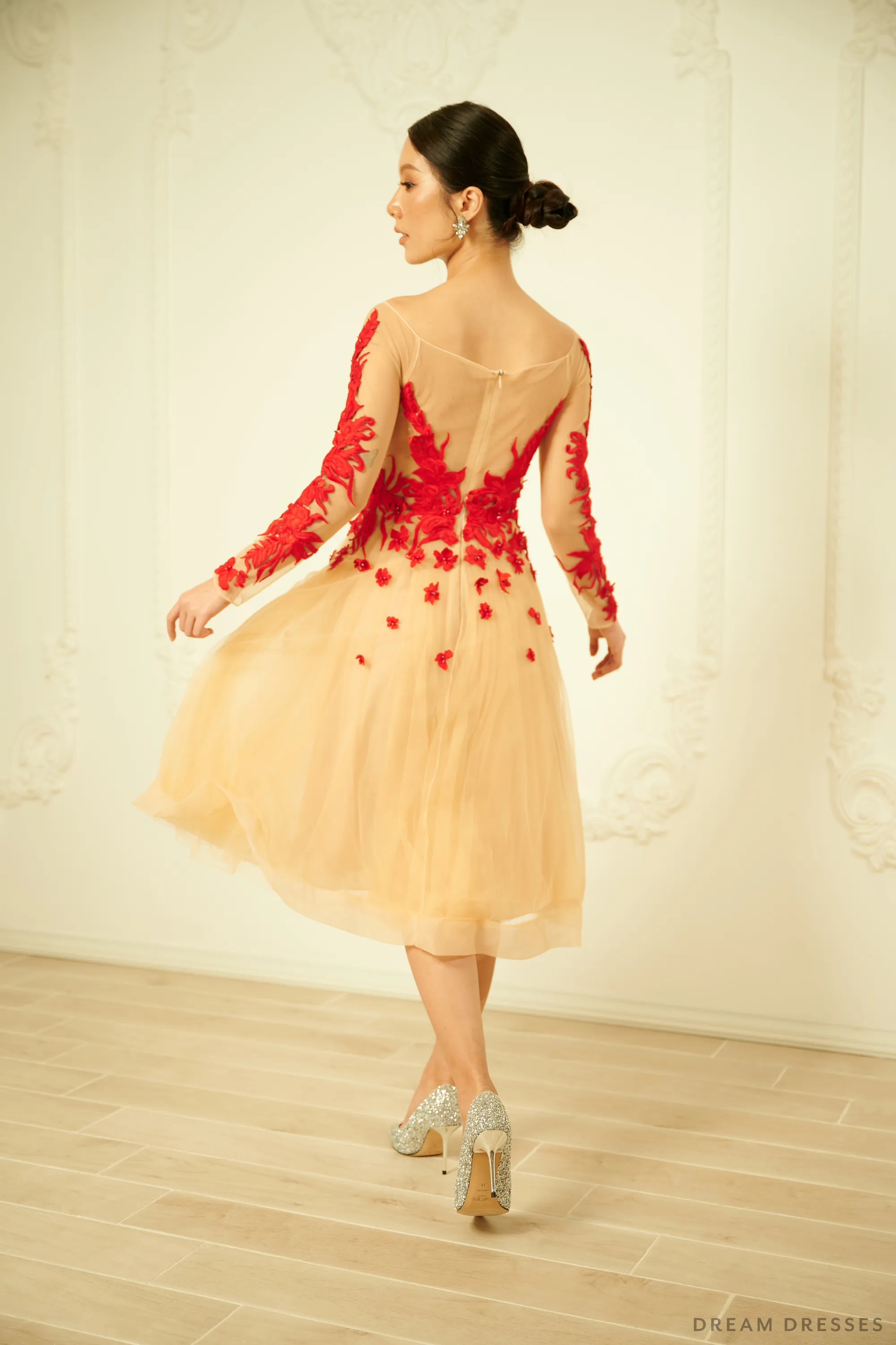 Short Red Dress with Embroidery (#NICOLETTA)