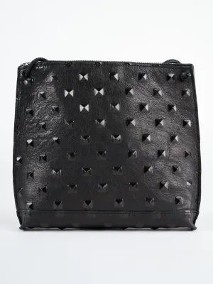 strappy pouch - black stud