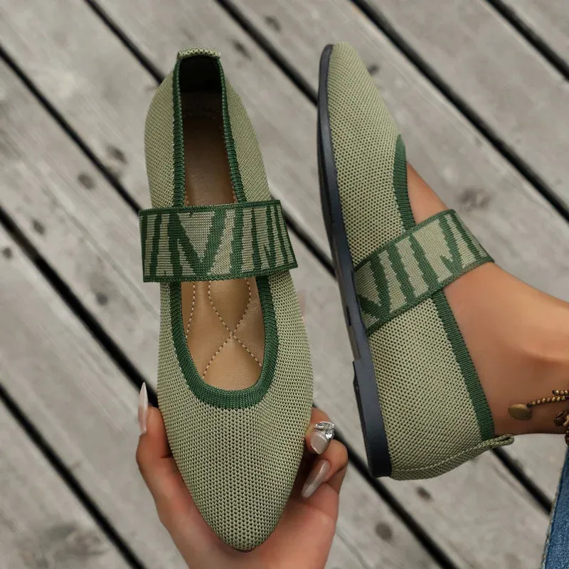 Women’s Ballet Flats – Pointed Toe – Textured Fabric – Cushioned Insole – Slip-On