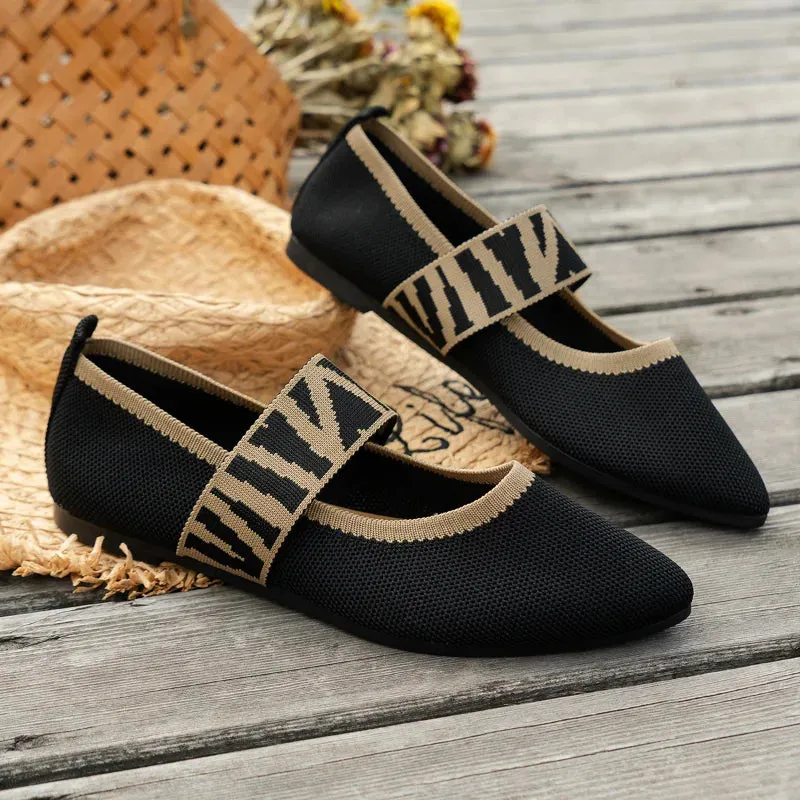 Women’s Ballet Flats – Pointed Toe – Textured Fabric – Cushioned Insole – Slip-On