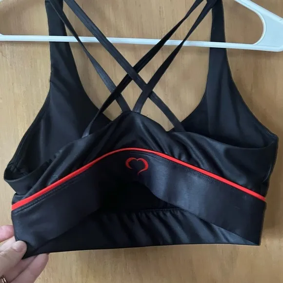 ZYIA Active Sweetheart Metallic Black Strappy Bra Women’s medium Sports Top​​